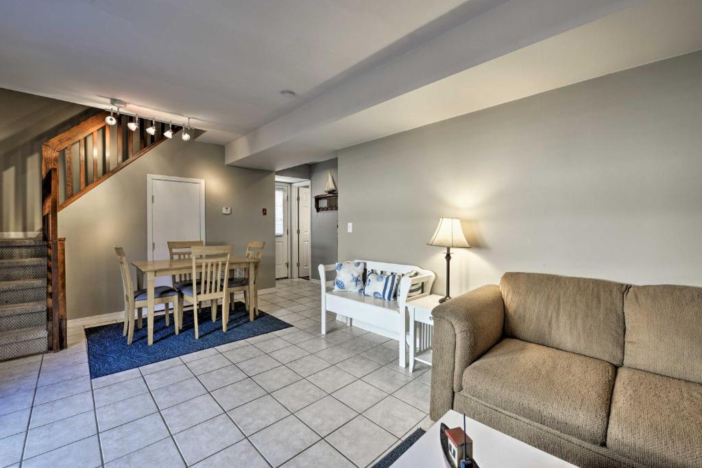Seaside Heights Condo with Deck Less Than half Mi to Boardwalk! (Seaside Heights) 