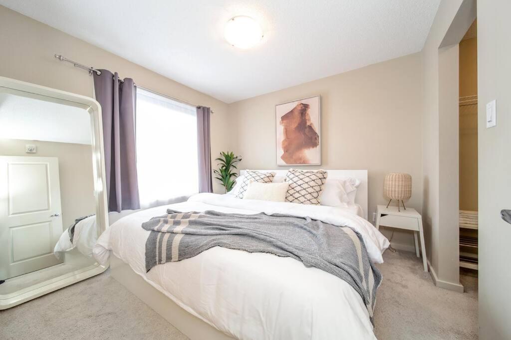 Trendy Windermere Condo