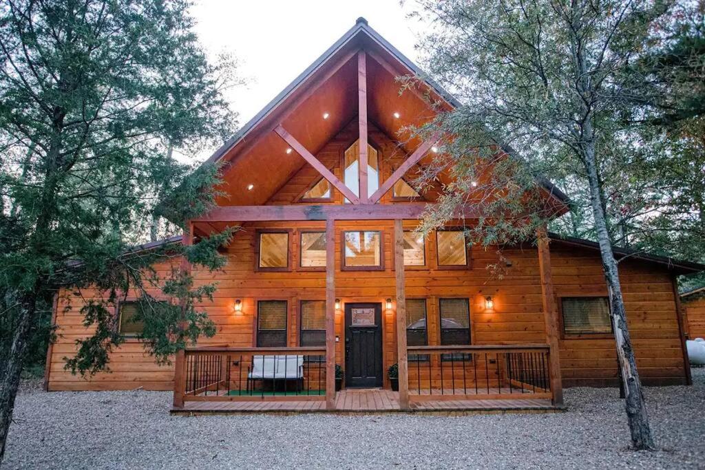 Crystal Moon (Broken Bow) 