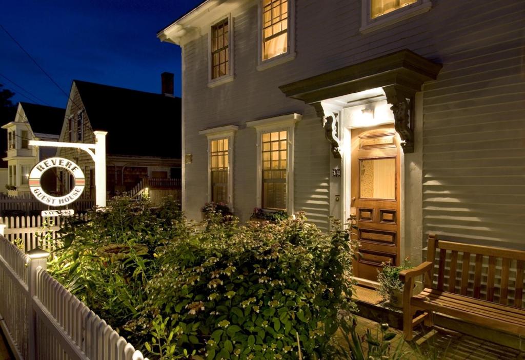 Revere Guest House (Provincetown) 