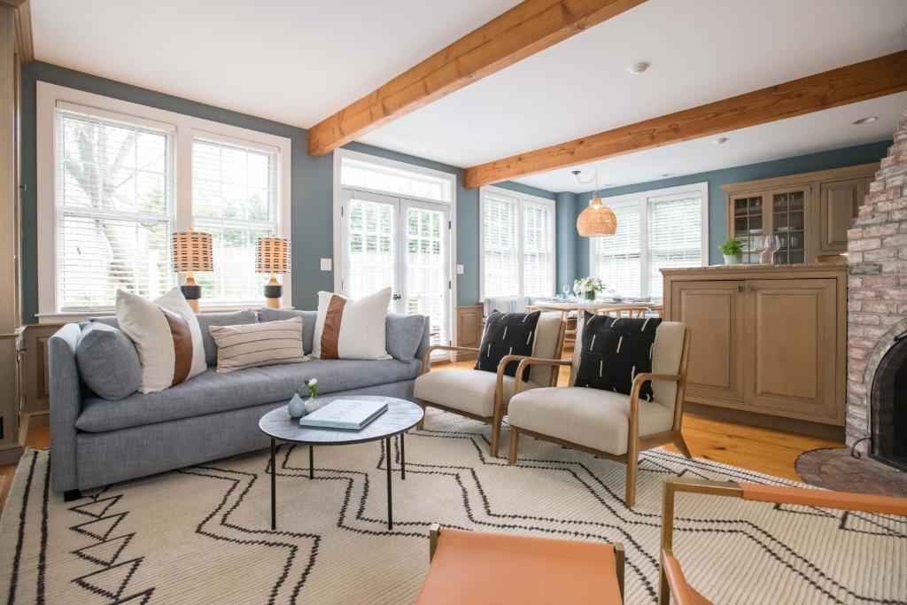 The Bungalow (Nantucket) 