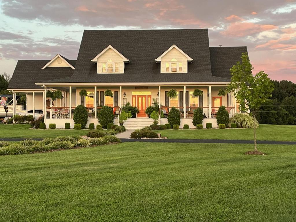 Barren Breeze Bed and Breakfast (Lucas) 