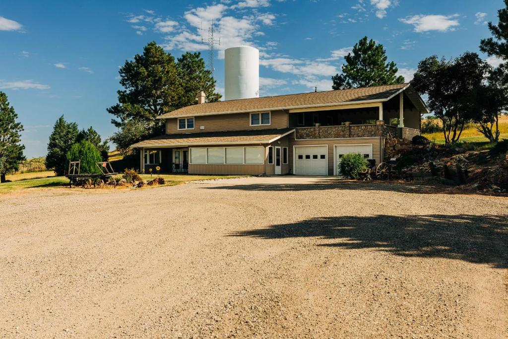 Panoramic Mountain View Full House Retreat (Sheridan) 