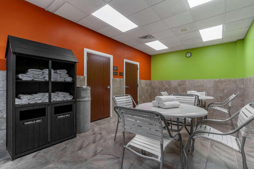Comfort Inn Kearney I-80 (Kearney) 