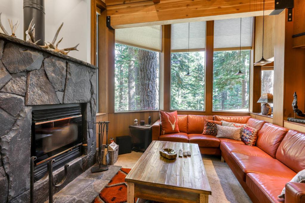 Alpine Creek Retreat (Tahoe City) 