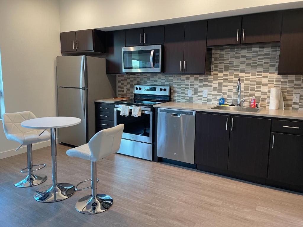 Luxury Apartment with Amenities - San Mateo (San Mateo) 