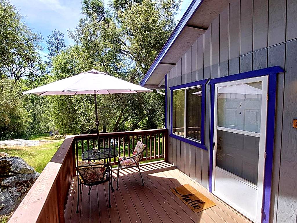 Little Valley Inn (Mariposa)
