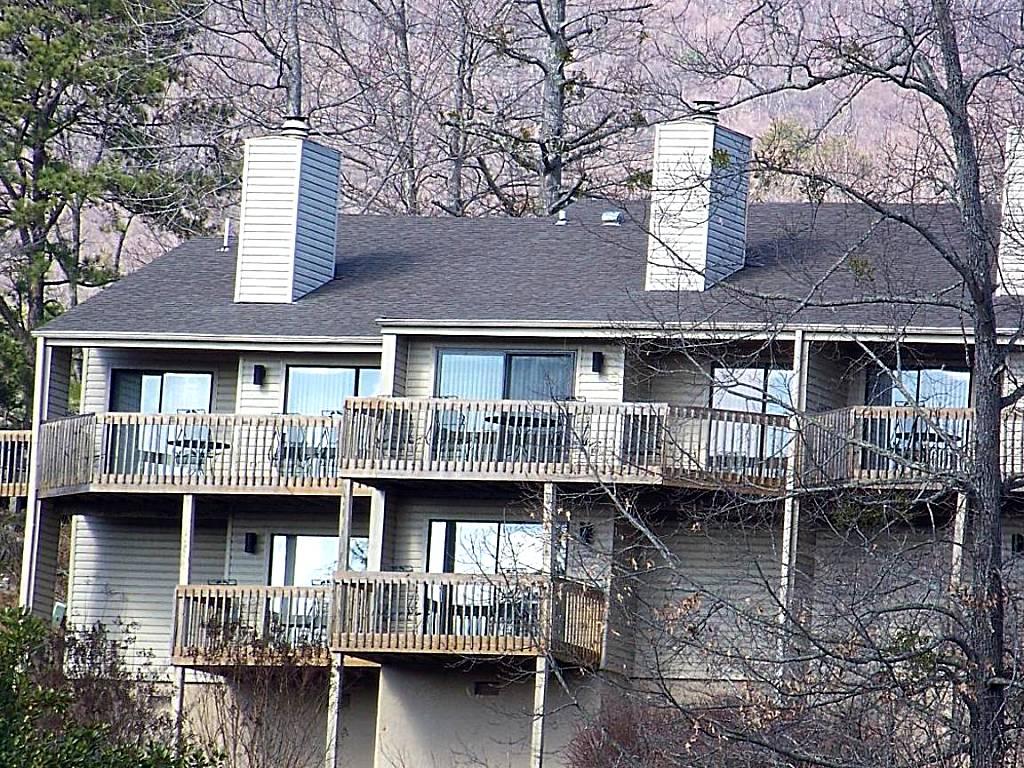Fox Run Association (Lake Lure) 