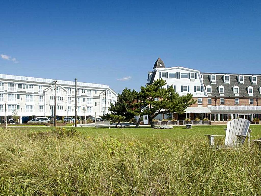 Newport Beach Hotel & Suites (Middletown) 