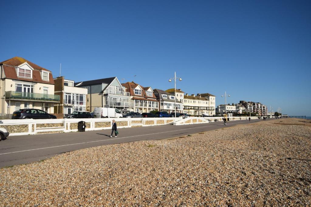 Marine Court - Bognor Regis