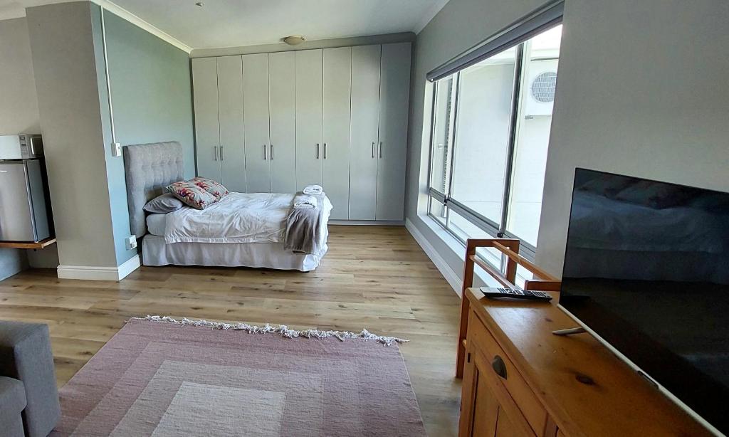 Kortrijk Paarl Self Catering