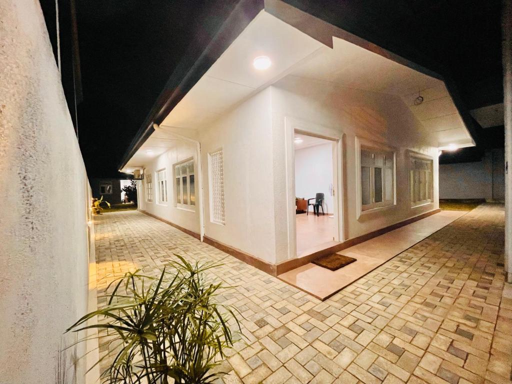 The Colombo Home
